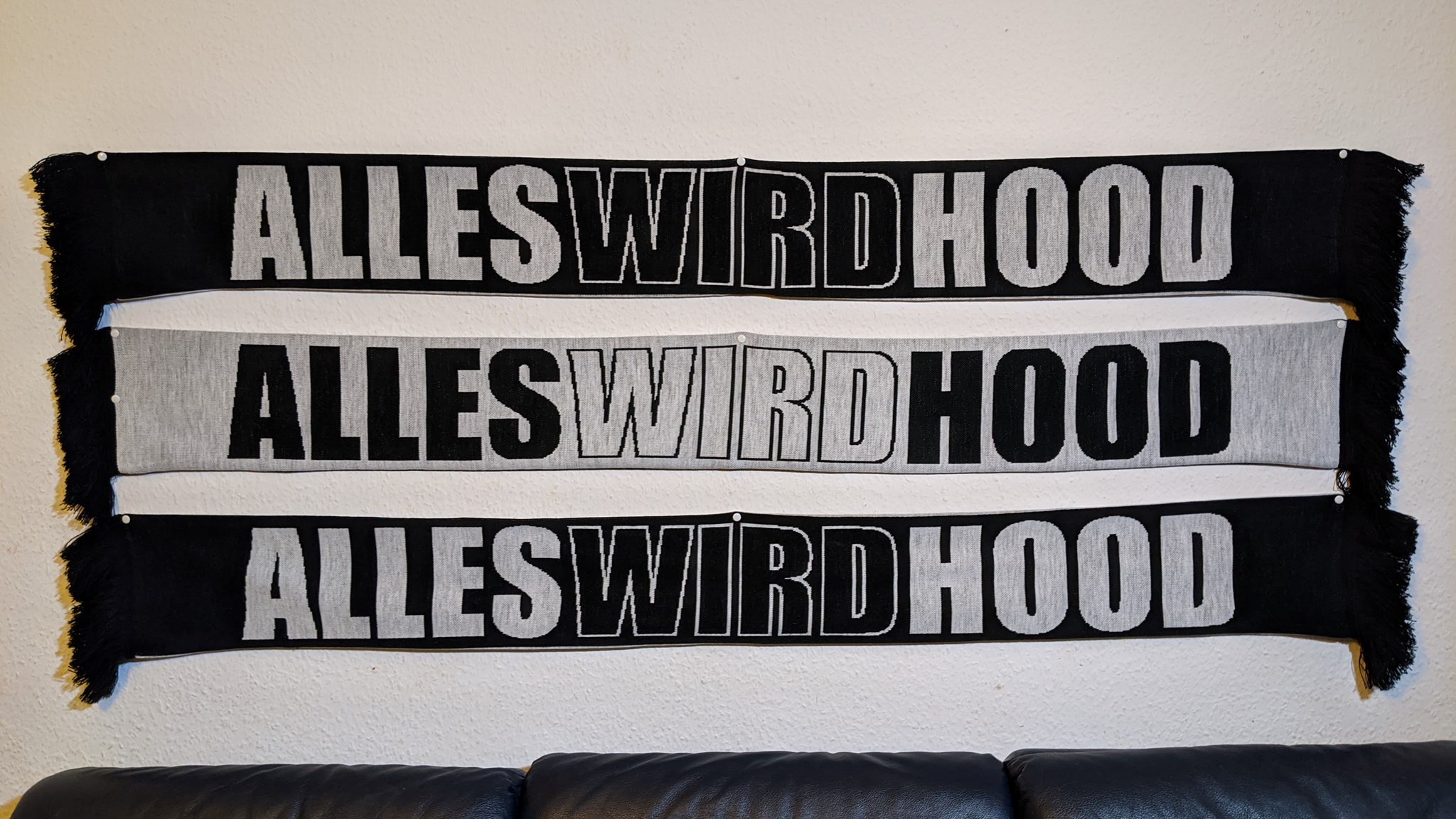 Bild von ALLES WIRD HOOD - SCHAL [schwarz/weiß]